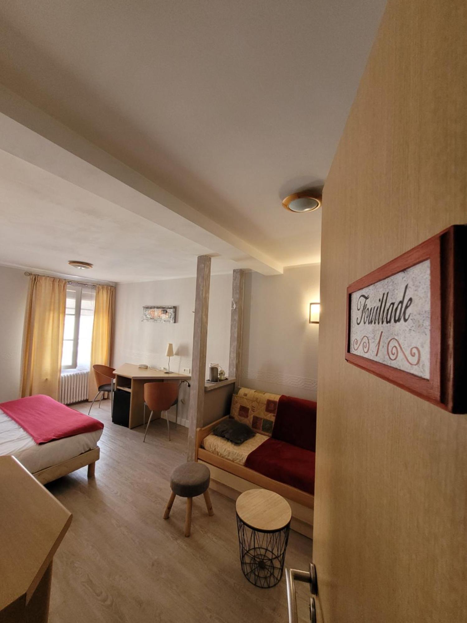 Hotel Fouillade อาร์ฌ็องตาต์ ภายนอก รูปภาพ